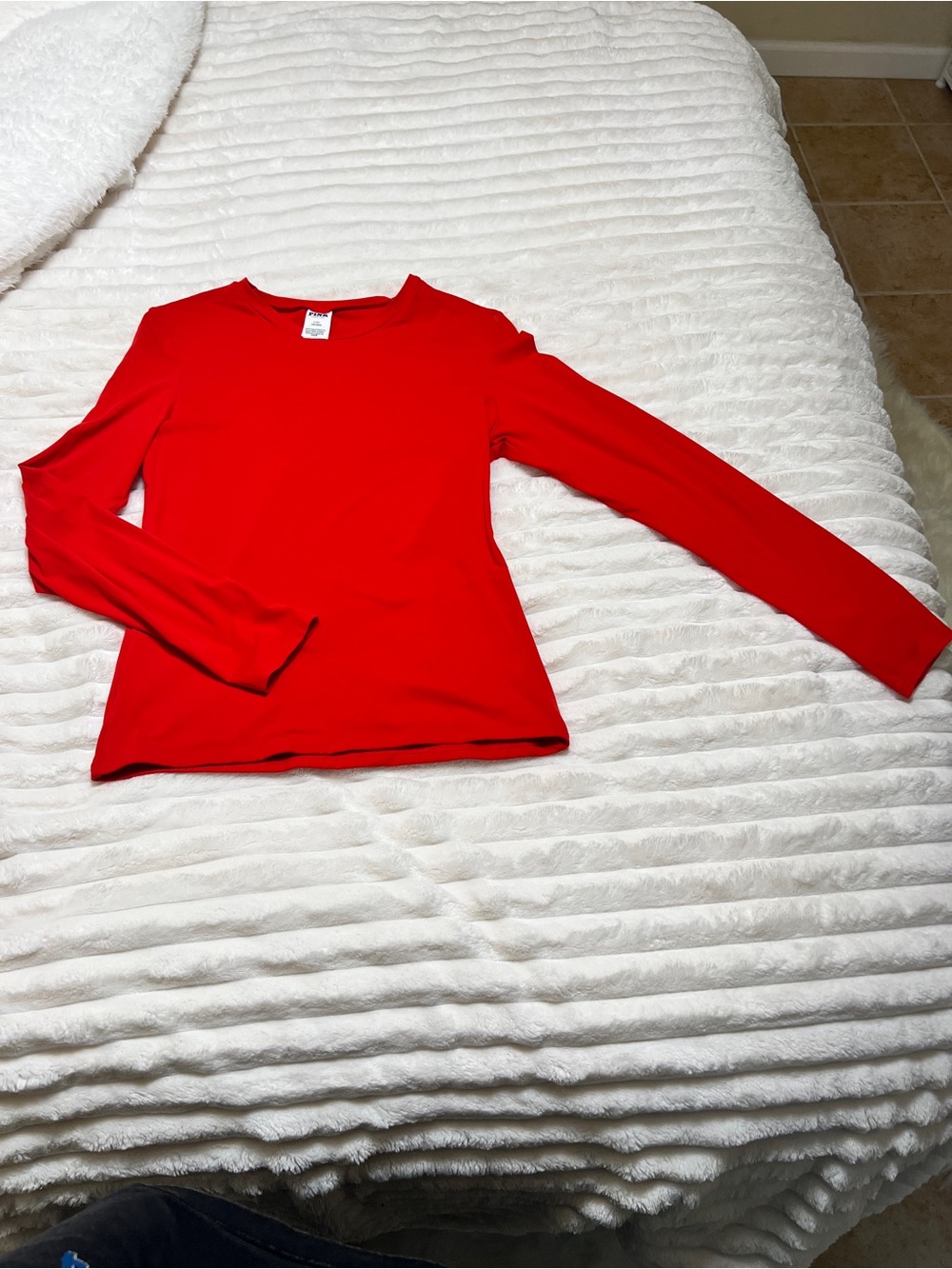 Pink by Victoria Secret Red Long-Sleeve Crewneck Top super soft